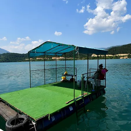 Villa Keep Calm Edition